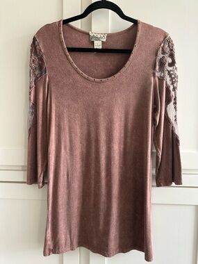 gimmicks by BKE NWOT Mocha Lace Mesh Studded Scoop Neck Top Women’s Size Large